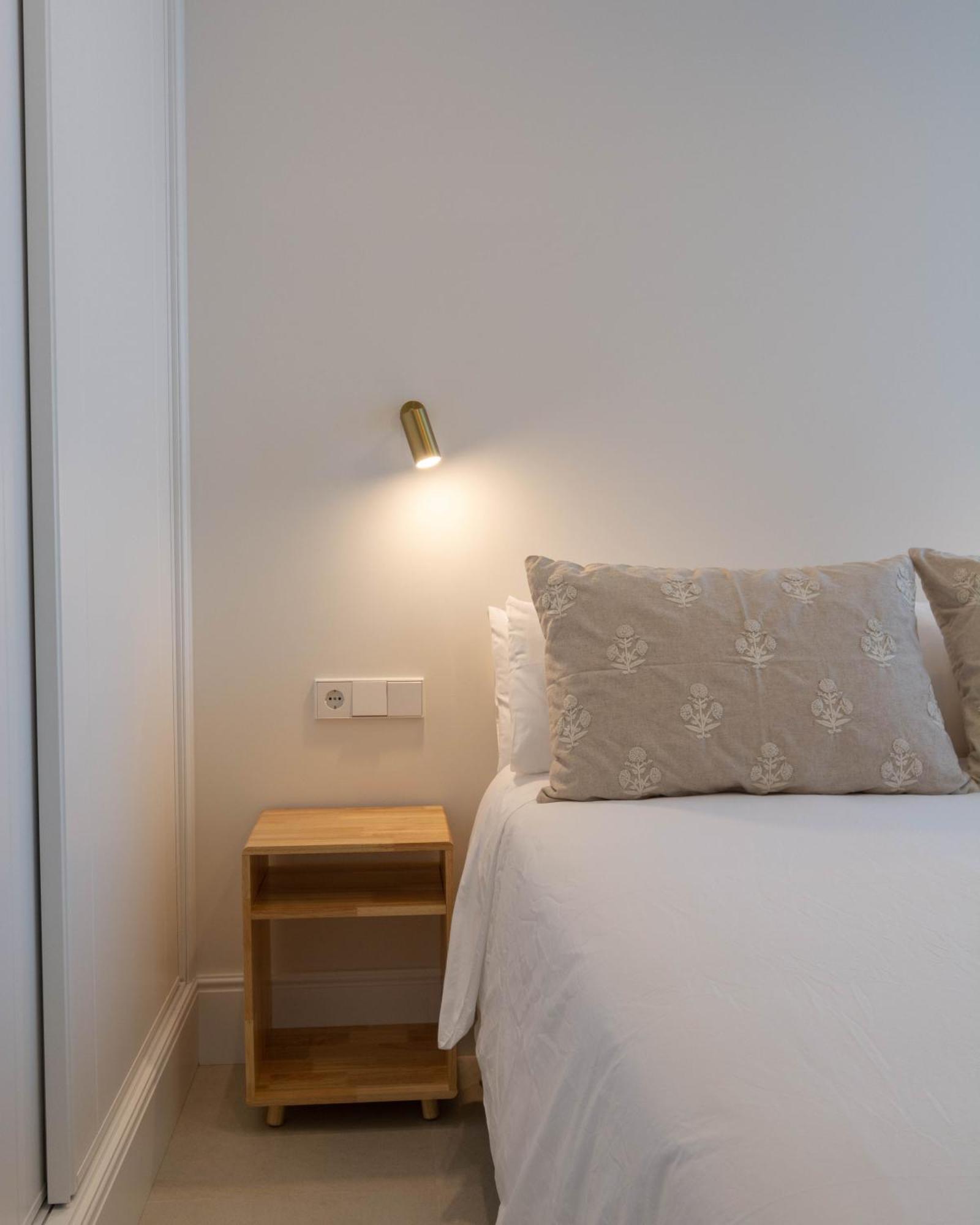 Betis Suites-La Campana Sevilla Exterior foto